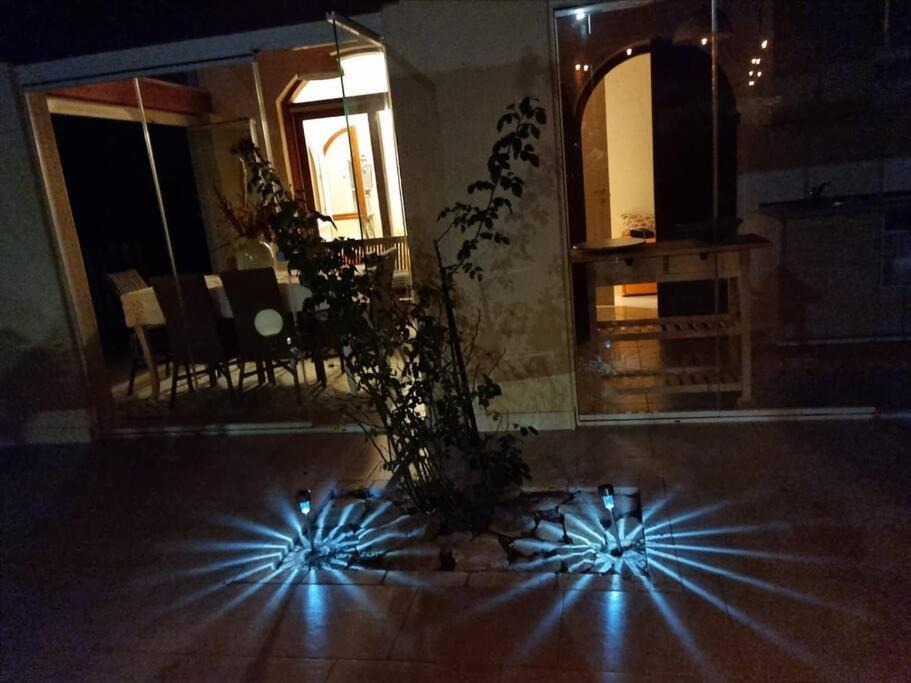 Villa Tea, Residenza Incantevole Con Giardino . Flumini di Quartu Exterior photo